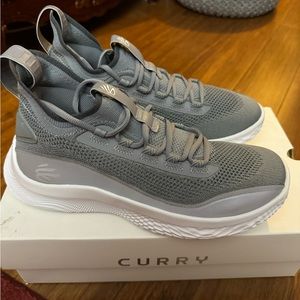 Under Armour Curry Flow 8 Grey/White Athleisure Sneakers 12 Brand new